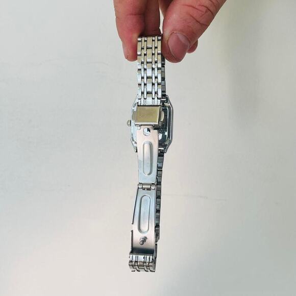 Silver Watch Black Face Unisex Minimalist 1.5" Diameter Quartz New - Picture 10 of 12